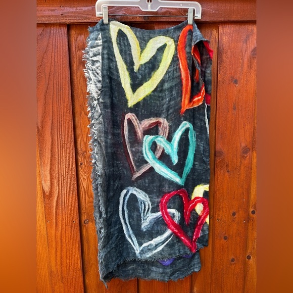 Randi & Will hearts scarf - Picture 2 of 8